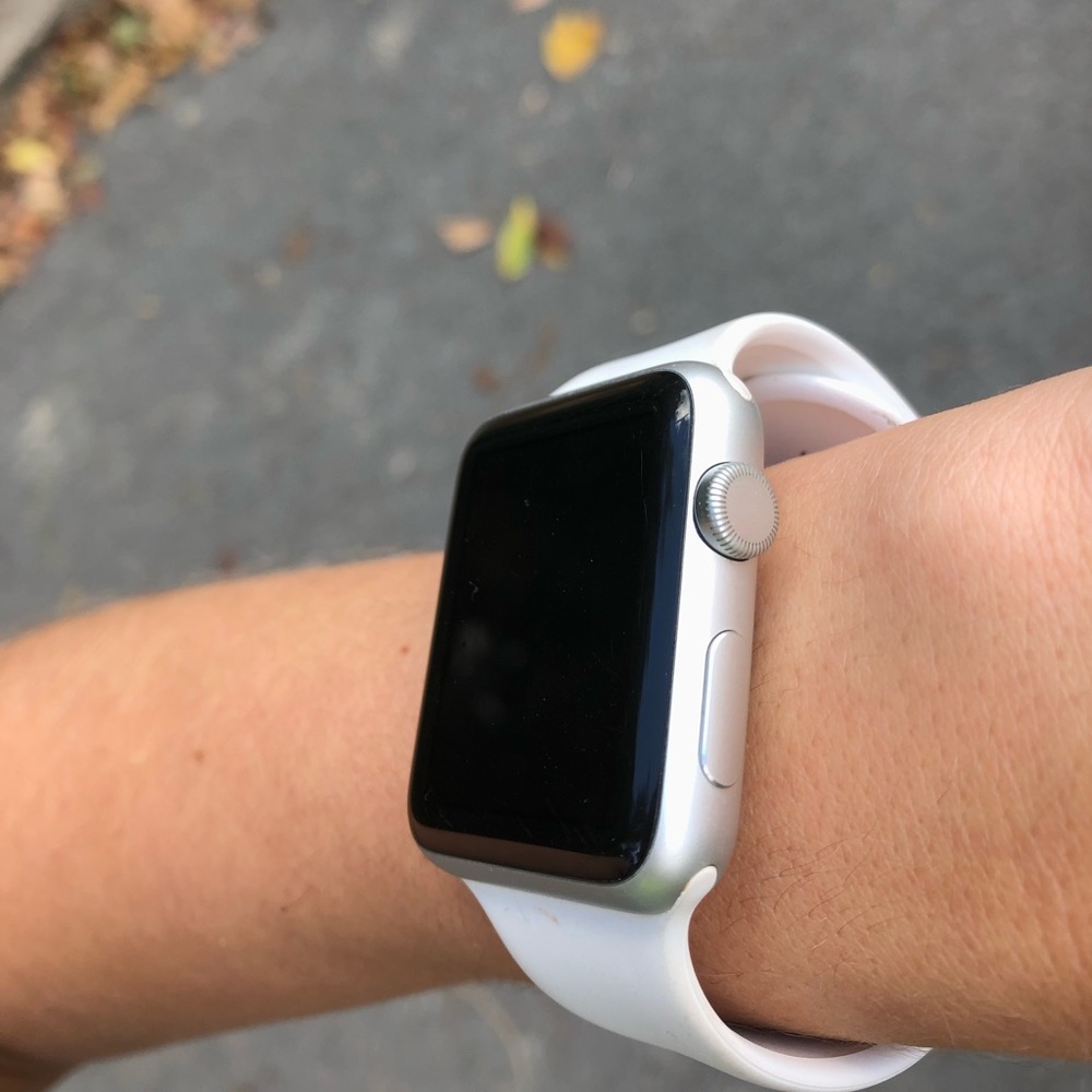 Apple Watch - Picture 3 of 4